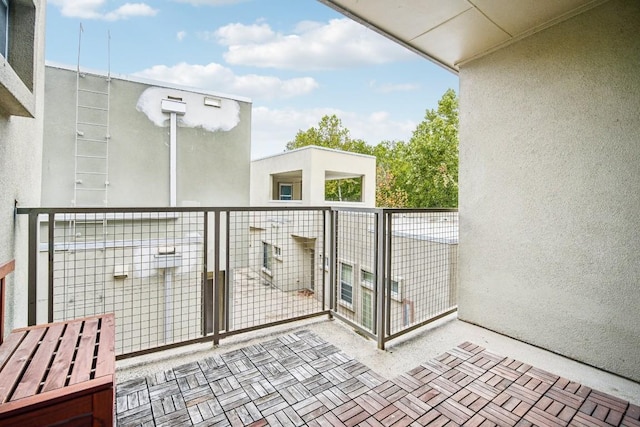 503 Swanee Dr Unit 19, Austin, TX 78752 - view of balcony