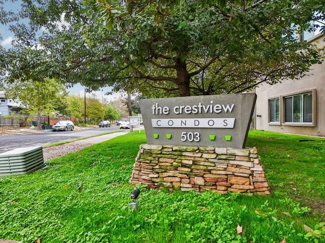 503 Swanee Dr Unit 19, Austin, TX 78752 - exterior view