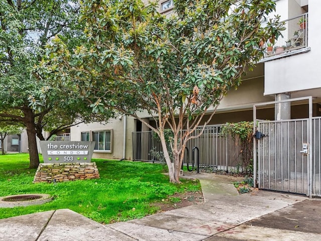 503 Swanee Dr Unit 19, Austin, TX 78752 - view of property's community