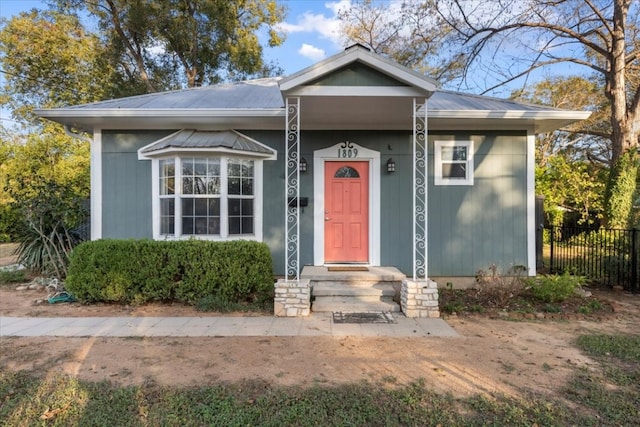 view of front of property