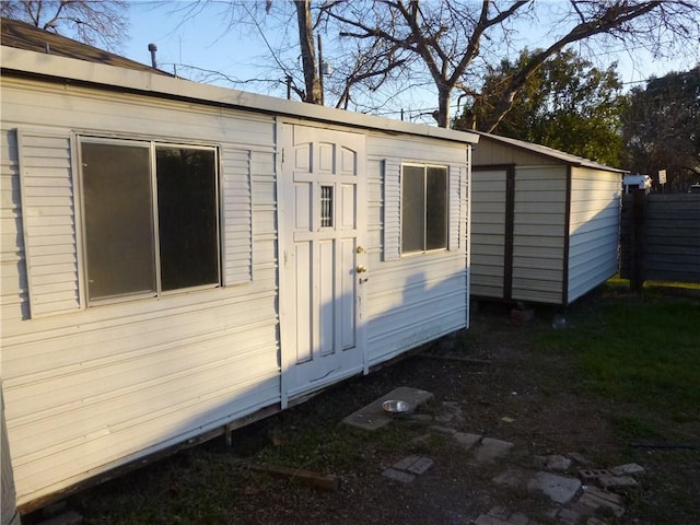 7403 Guadalupe St, Austin, TX 78752 - view of outbuilding
