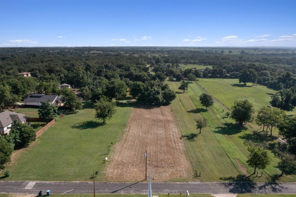 000 Q S Goins Ln, Elgin, TX 78621 - photo 3