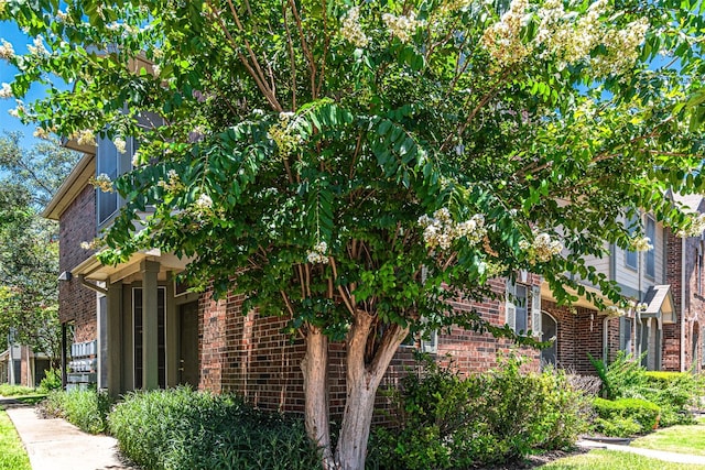 view of property exterior