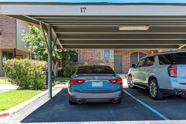 2000 Cullen Ave Unit 9, Austin, TX 78757 - view of covered parking lot