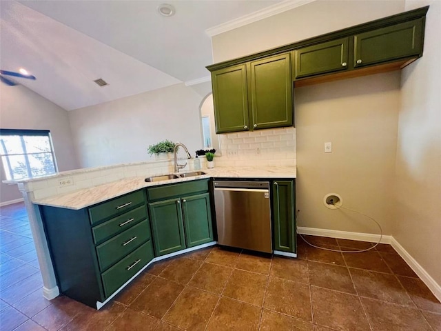 kitchen featuring kitchen peninsula, vaulted ceiling, sink, green cabinetry, and dishwasher