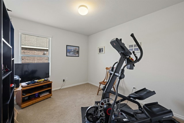 workout room with carpet