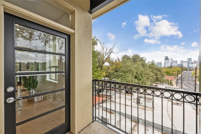 1310 S 1st St Unit 300, Austin, TX 78704 - balcony with a view of skyline