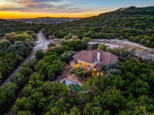 view of aerial view at dusk