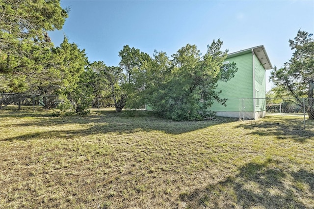 8302 N Madrone Trl, Austin, TX 78737 - view of yard