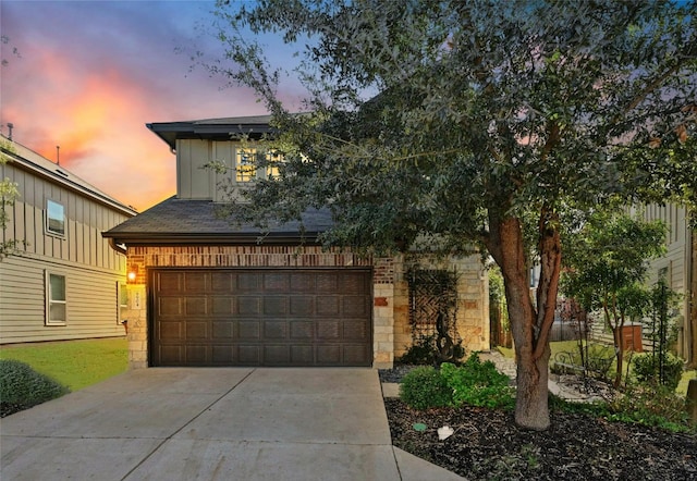 view of front of house featuring a garage