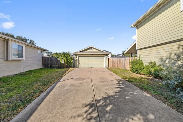 exterior space featuring a lawn