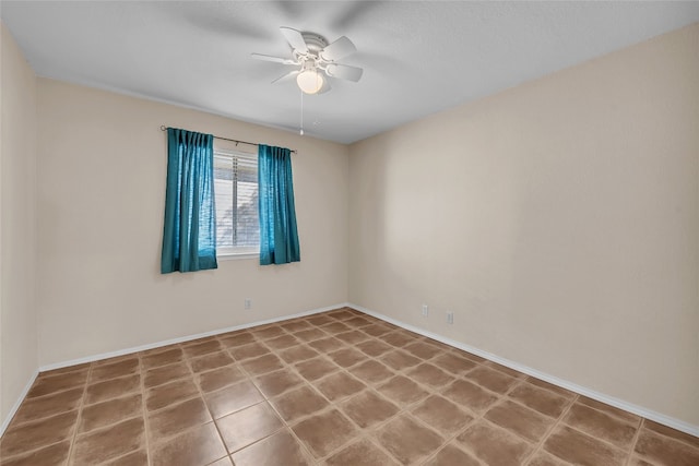 empty room with ceiling fan