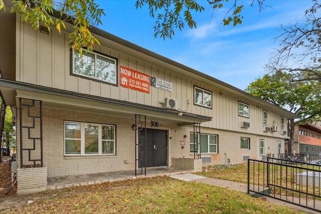 306 E 30th St Unit 102, Austin, TX 78705 - view of building exterior