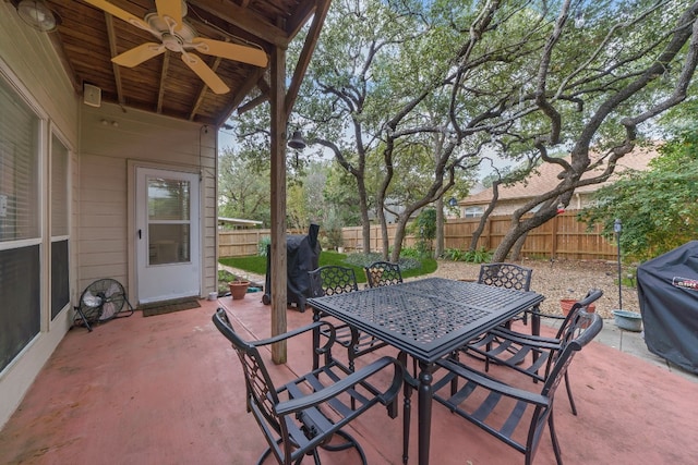 view of patio featuring grilling area and ceiling fan