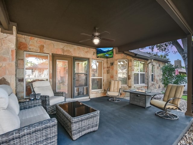 view of patio featuring ceiling fan and an outdoor hangout area