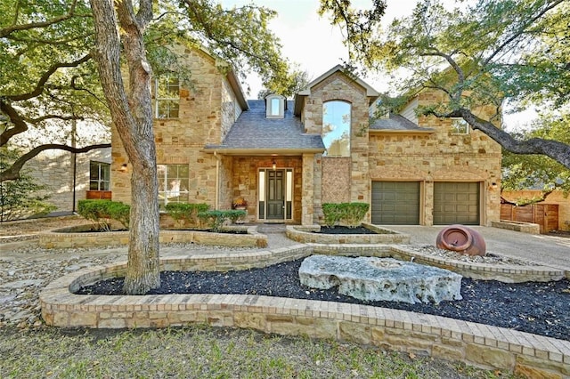 view of front facade featuring a garage