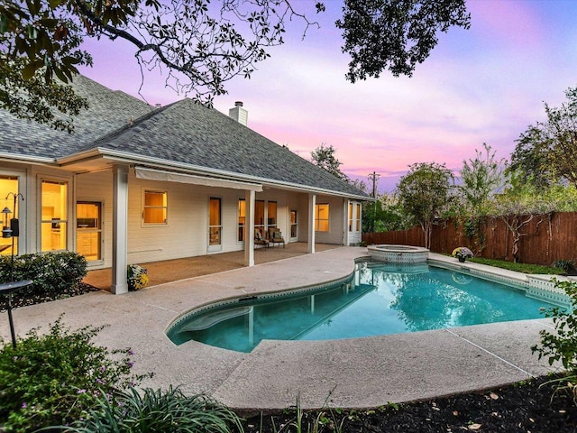 1624 Cabinwood Cv, Austin, TX 78746 - view of swimming pool featuring a patio area, fence, and a pool with connected hot tub