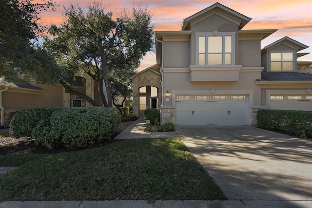 view of front facade with a garage