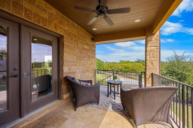 balcony with ceiling fan