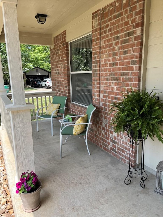 3104 Tyler Ln, Taylor, TX 76574 - view of porch