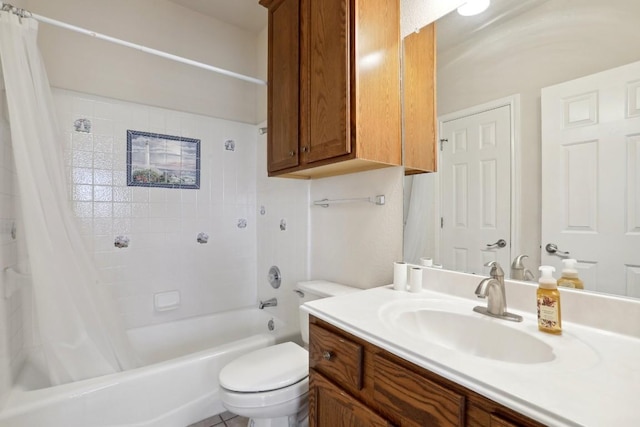 full bathroom featuring shower / bathtub combination with curtain, vanity, and toilet