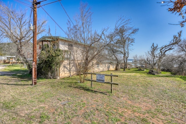 201 Lakewood Dr, Burnet, TX 78611 - view of grassy yard