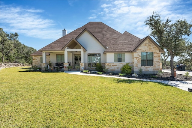 view of front of property with a front yard