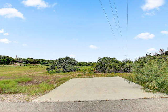 Listing photo 3 for LOT27 Bugatti Ct, Burnet TX 78611