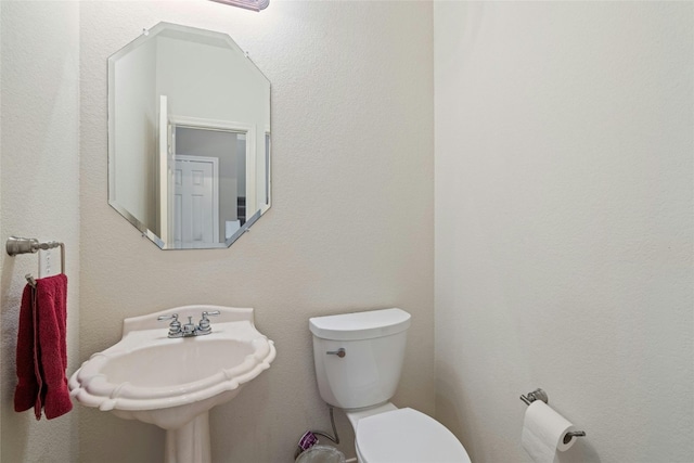 2603 White Stallion Way, Leander, TX 78641 - bathroom with toilet and a sink