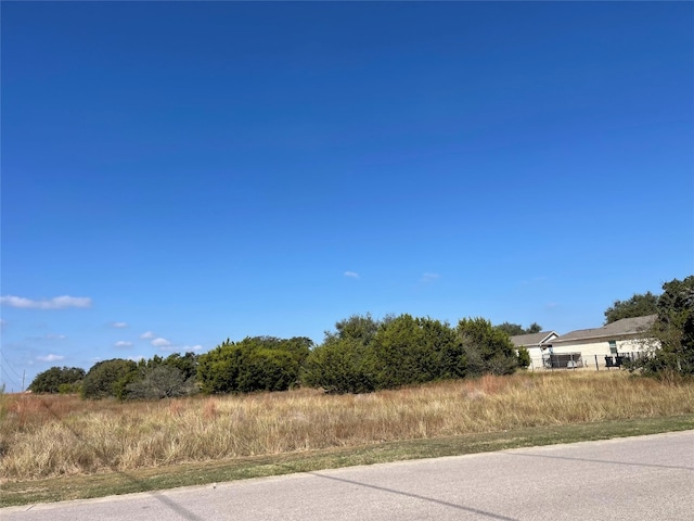 Listing photo 2 for 1365 Rutherford Dr, Driftwood TX 78619