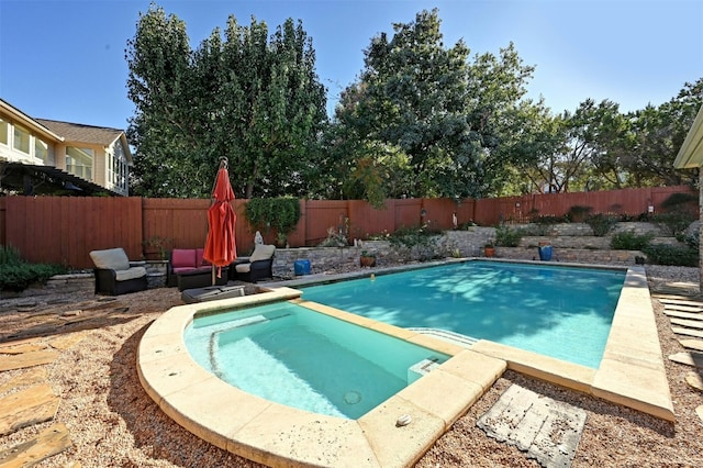 view of swimming pool