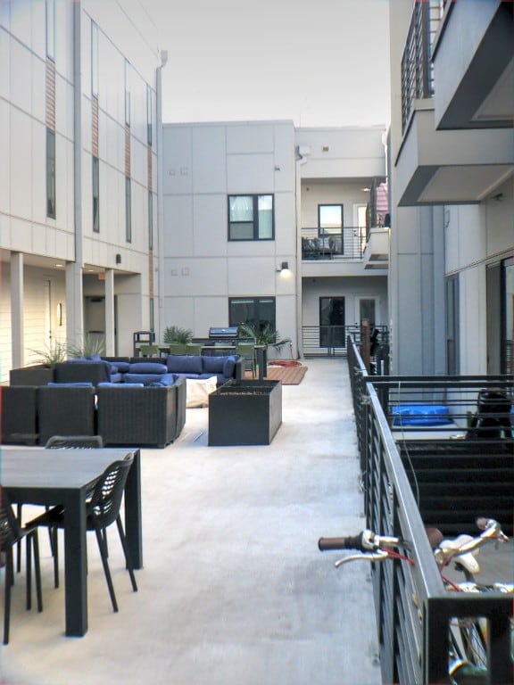 view of patio with outdoor lounge area