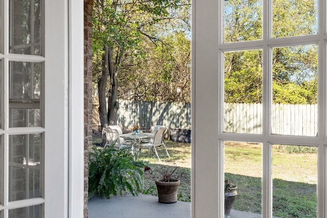 3600 Sawmill Dr, Austin, TX 78749 - entryway with concrete floors