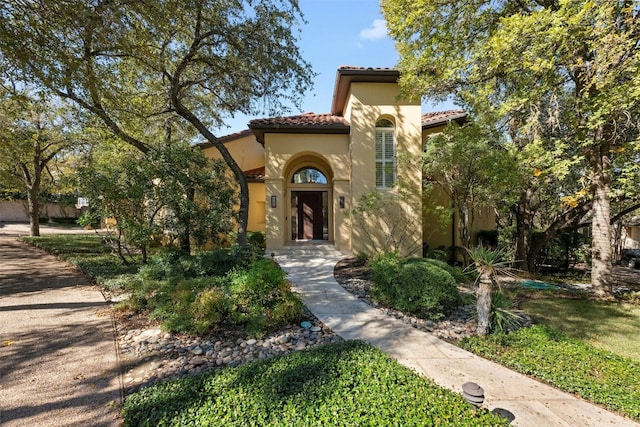 view of mediterranean / spanish home