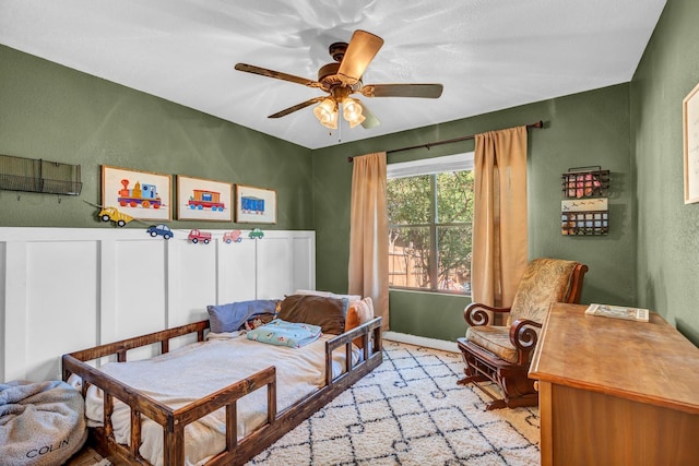 bedroom with ceiling fan