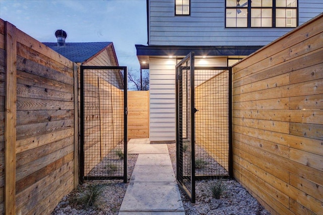 2618 E 4th St, Austin, TX 78702 - view of patio / terrace