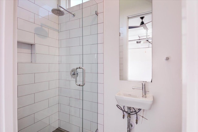 2618 E 4th St, Austin, TX 78702 - full bath with a stall shower and a sink