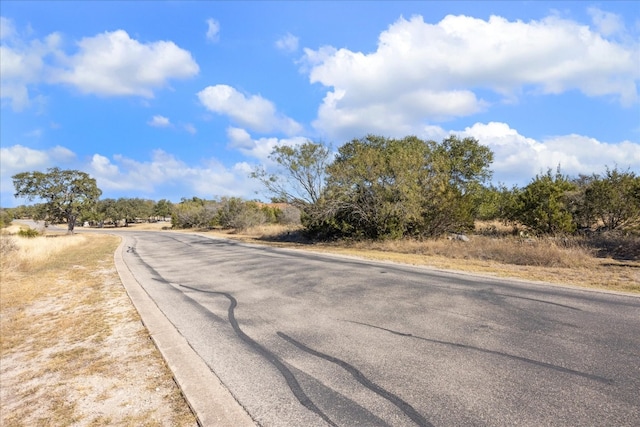 Listing photo 2 for 501 Vista View Trl, Spicewood TX 78669