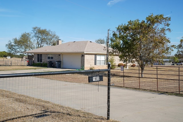 view of front of property