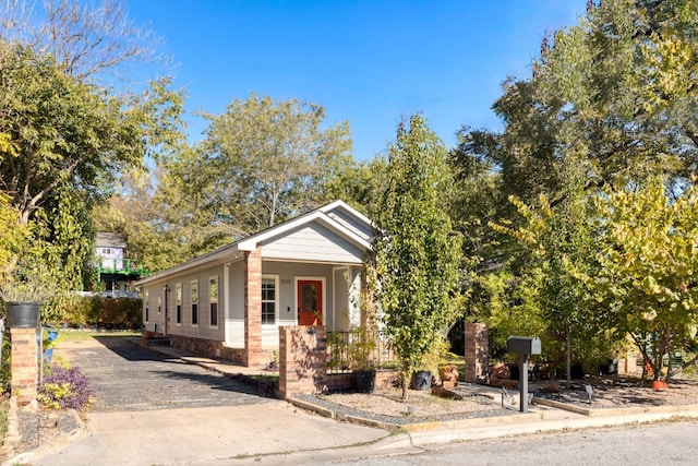 view of front of property with covered porch