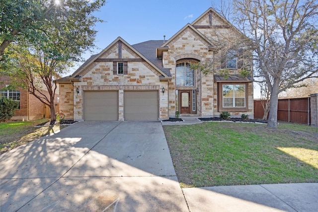 view of front of house featuring a front yard