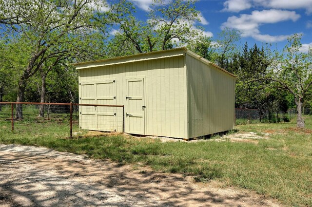 view of outdoor structure