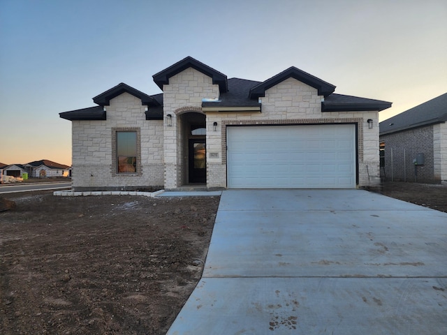 view of front of house featuring a garage