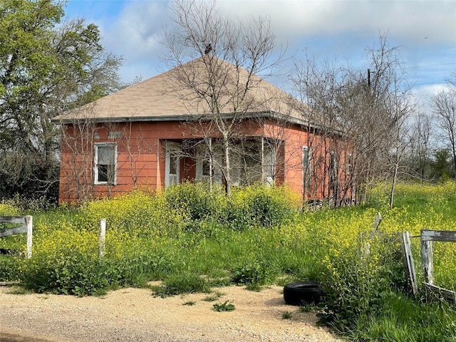 view of home's exterior