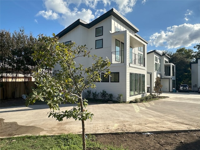 2111 Prather Ln Unit 4, Austin, TX 78704 - photo 2