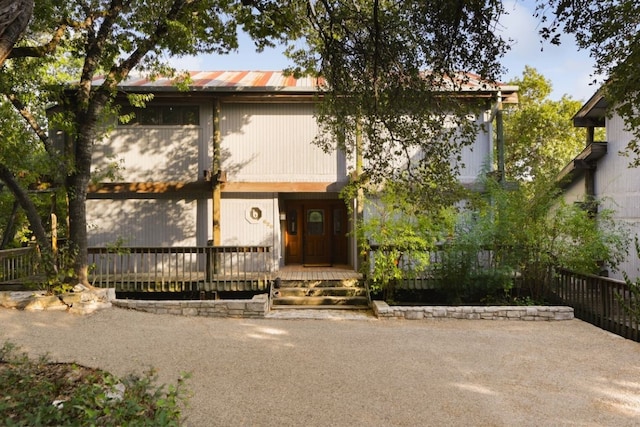 view of front facade