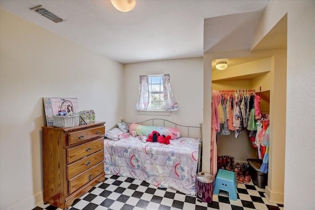 bedroom with a closet