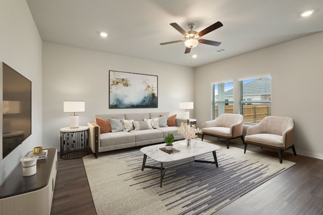 260 Lazy Lizzy Rd, Jarrell, TX 76537 - living area featuring wood finished floors, a ceiling fan, and recessed lighting