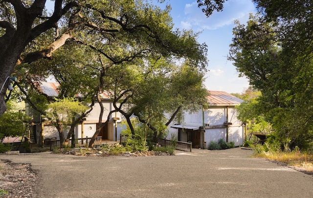 Listing photo 2 for 620 Rocky Ledge Rd, Austin TX 78746