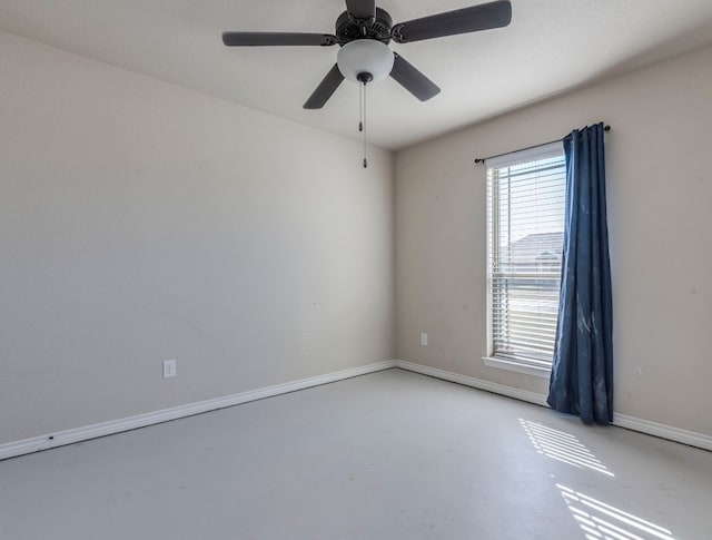 unfurnished room with ceiling fan